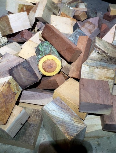 20lbs value hardwood scrap - 20lbs,